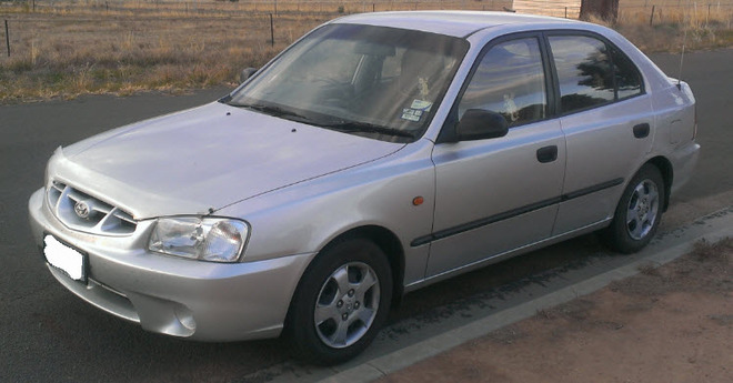 Hyundai accent 2001